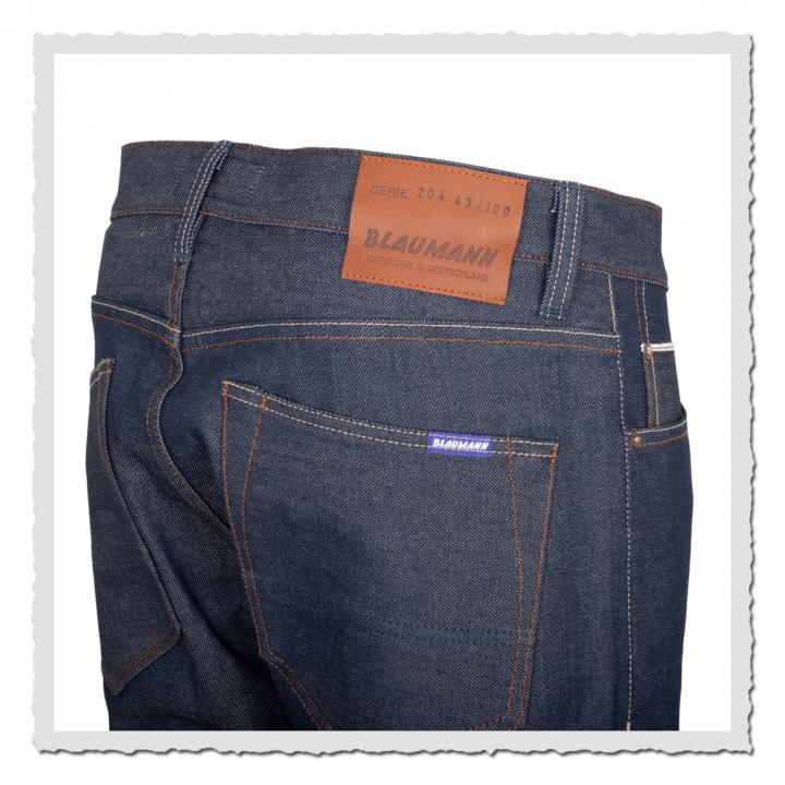 12,5 oz Jeans schmaler Blaumann hell